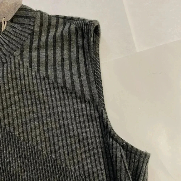 Hem and Thread grey sleeveless dress size small NWT - Picture 3 of 7